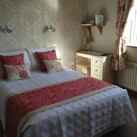 Riverwalk House B&B Oughterard Exterior photo
