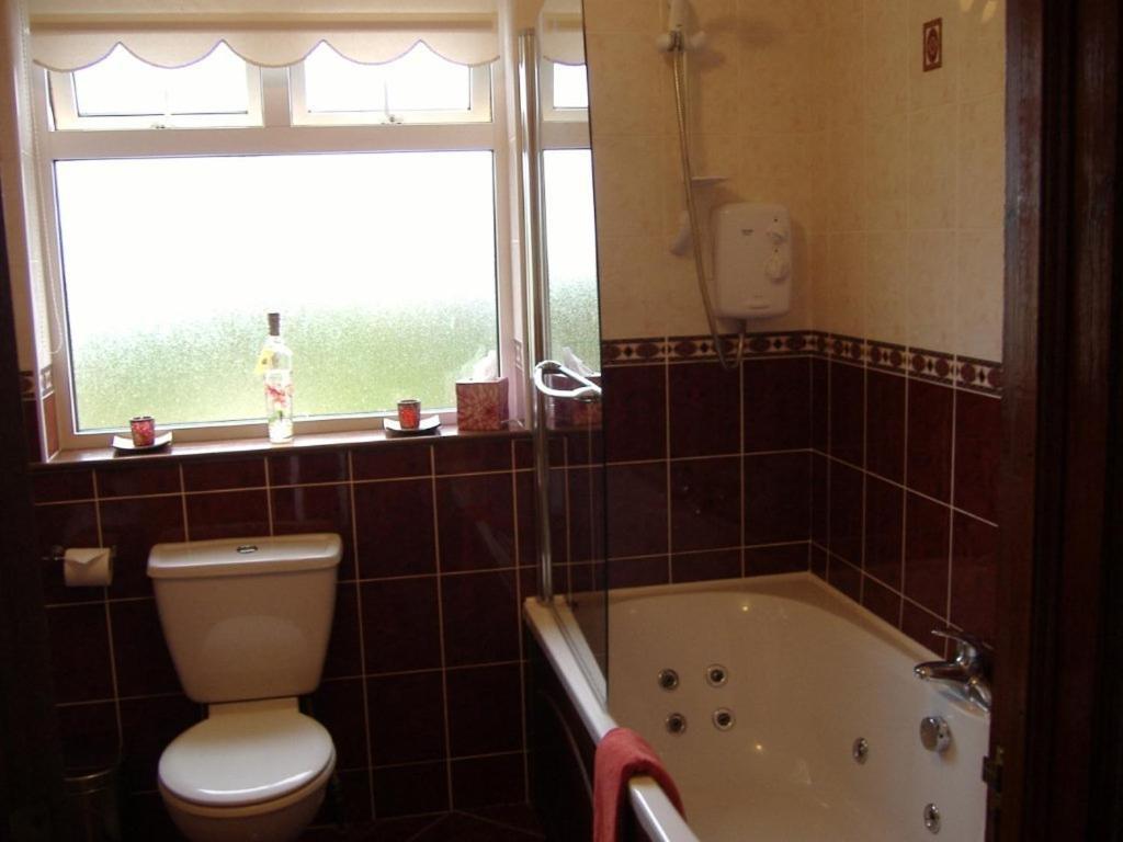 Riverwalk House B&B Oughterard Room photo