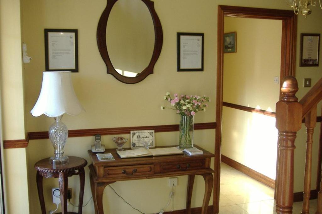 Riverwalk House B&B Oughterard Exterior photo