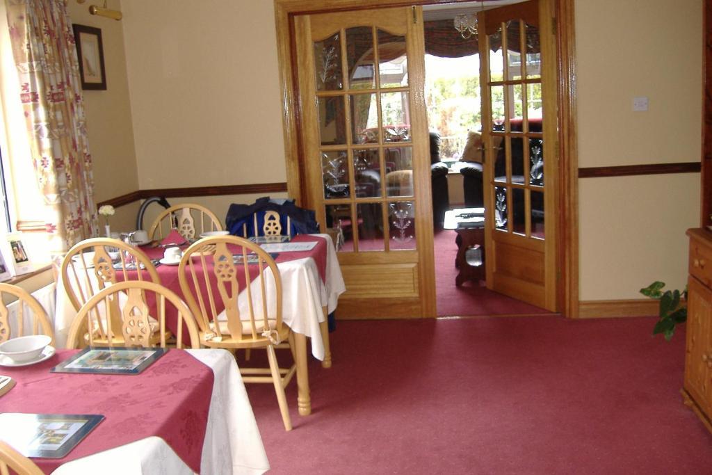 Riverwalk House B&B Oughterard Exterior photo