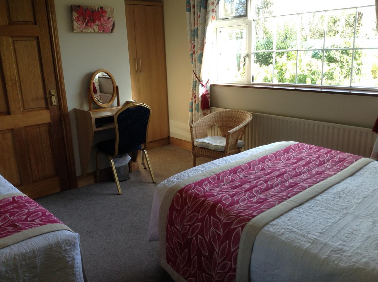 Riverwalk House B&B Oughterard Exterior photo