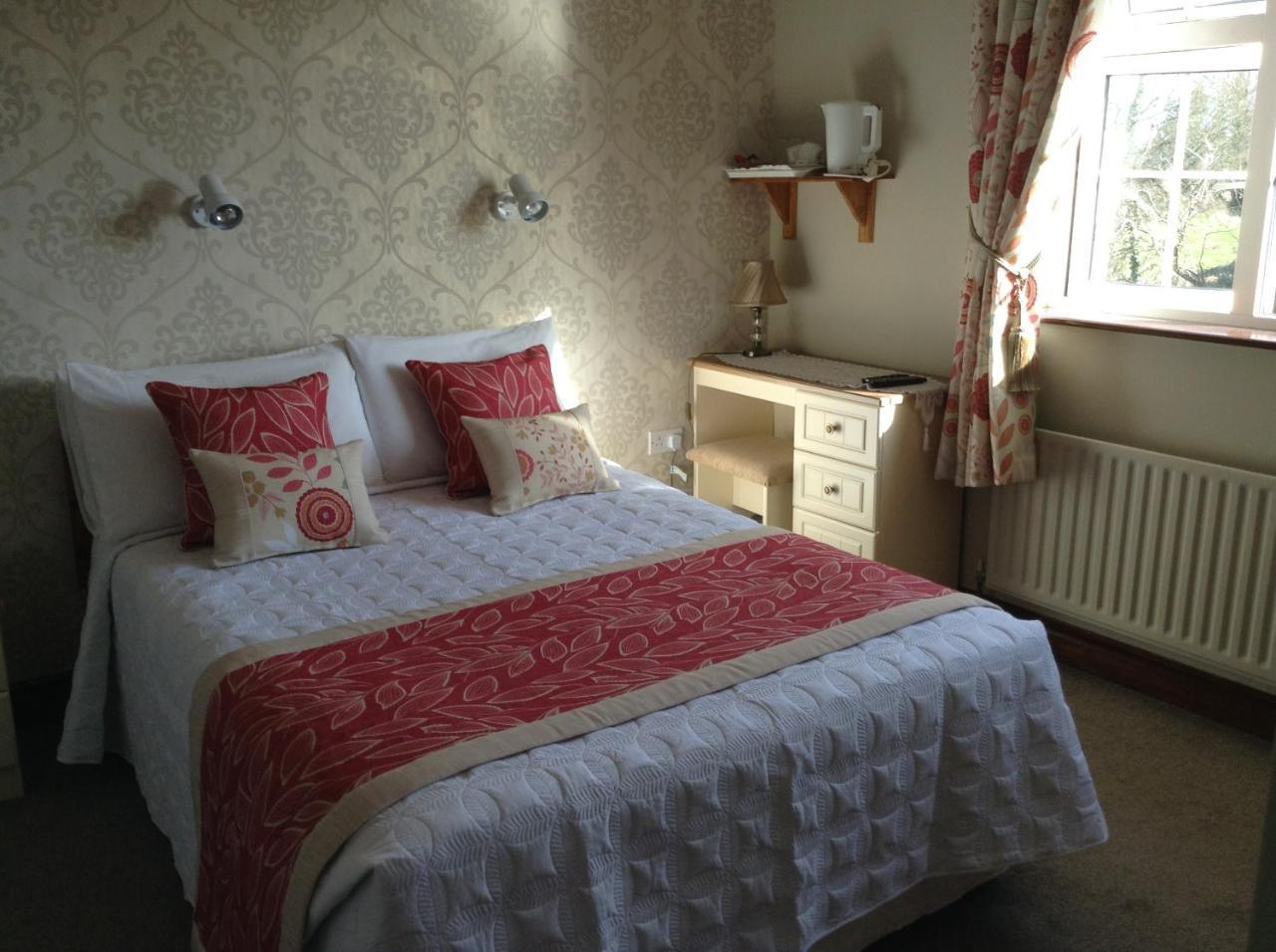 Riverwalk House B&B Oughterard Exterior photo